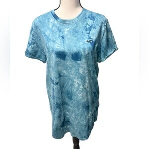 Hollister Blue Acid Wash Cuffed Short Sleeve Curved Hem Tee Size Medium